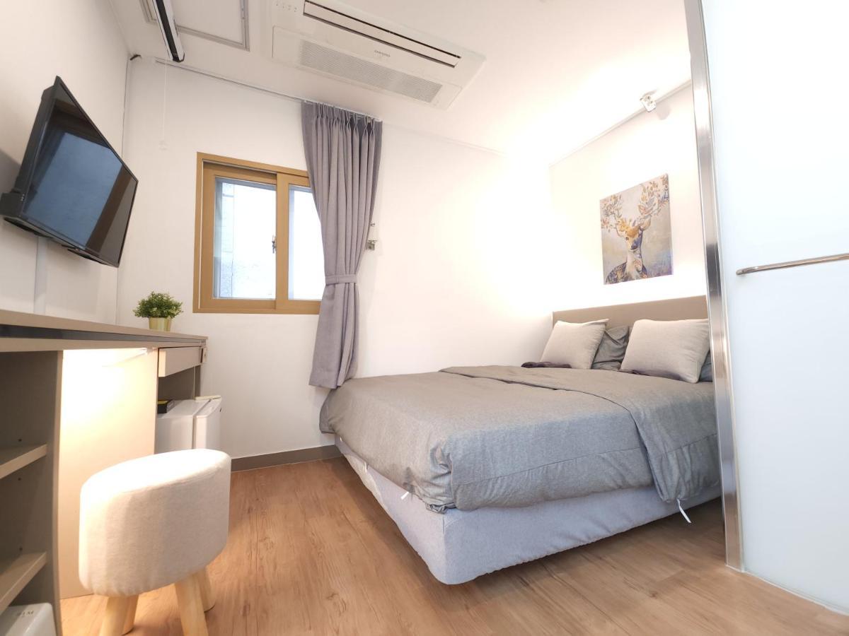 Oyo Hostel Myeongdong 2 Сеул Екстериор снимка