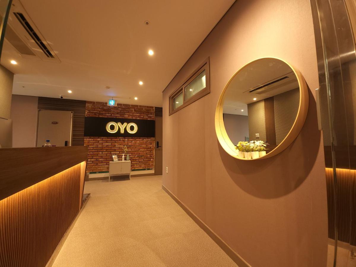 Oyo Hostel Myeongdong 2 Сеул Екстериор снимка