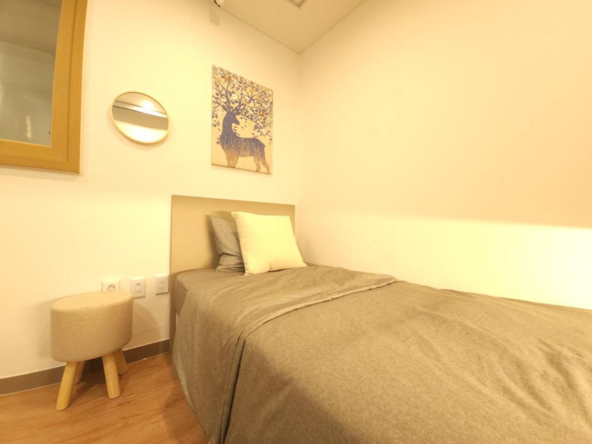 Oyo Hostel Myeongdong 2 Сеул Екстериор снимка