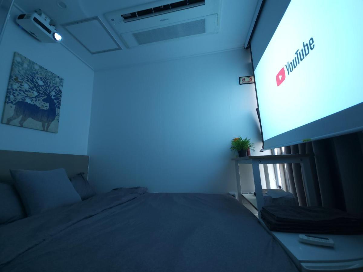 Oyo Hostel Myeongdong 2 Сеул Екстериор снимка
