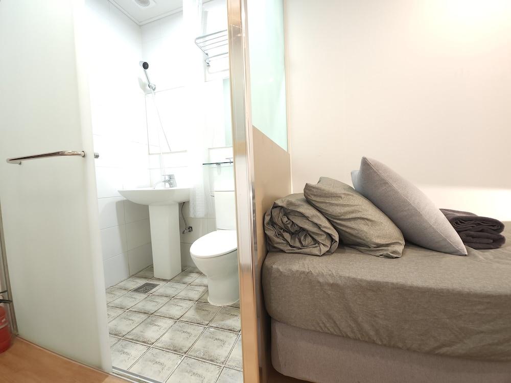 Oyo Hostel Myeongdong 2 Сеул Екстериор снимка