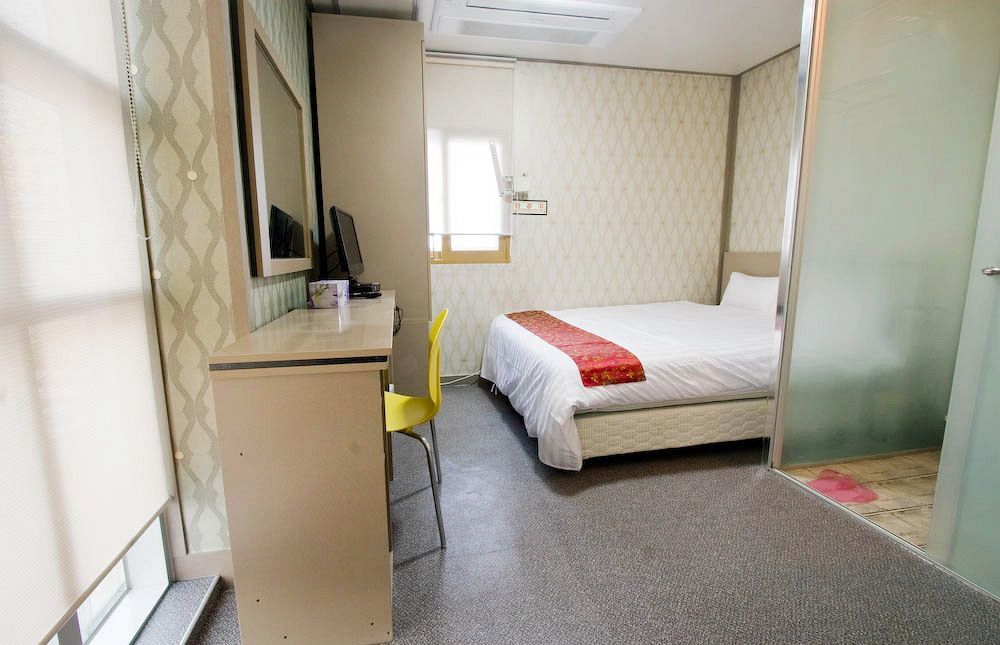 Oyo Hostel Myeongdong 2 Сеул Екстериор снимка
